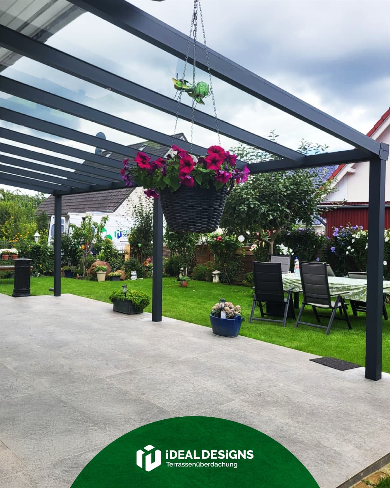 Ideal Designs Terrassenüberdachung Projekt
